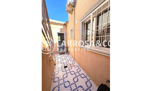 Resale - Semi-detached house - Torrevieja - Carrefour