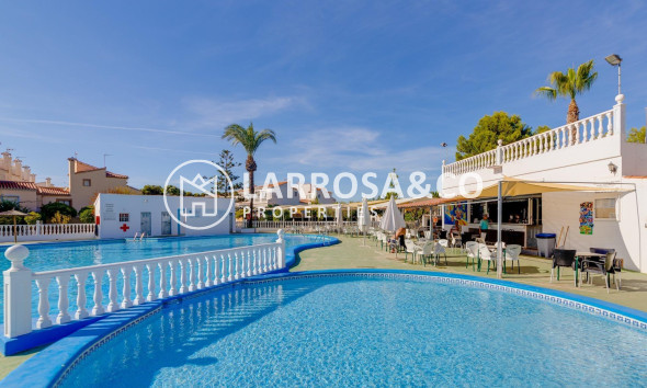 Resale - Semi-detached house - Torrevieja - Carrefour