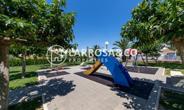 Resale - Semi-detached house - Torrevieja - Carrefour