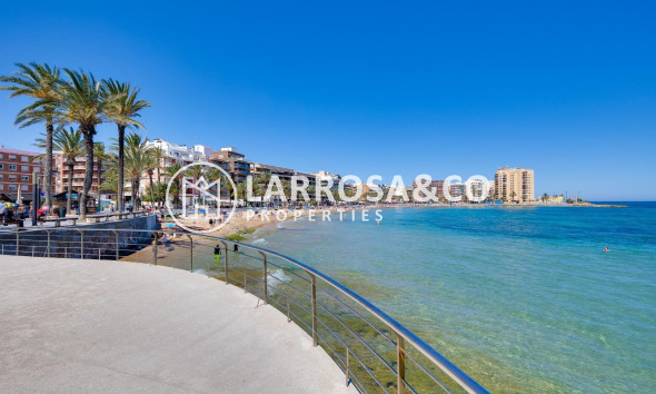 Resale - Semi-detached house - Torrevieja - Carrefour