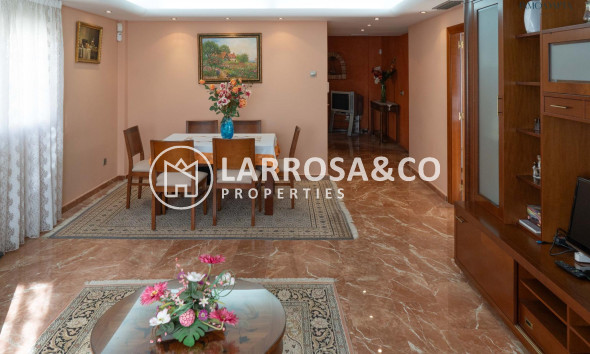 Вторичный рынок - Таунхаус - Redovan