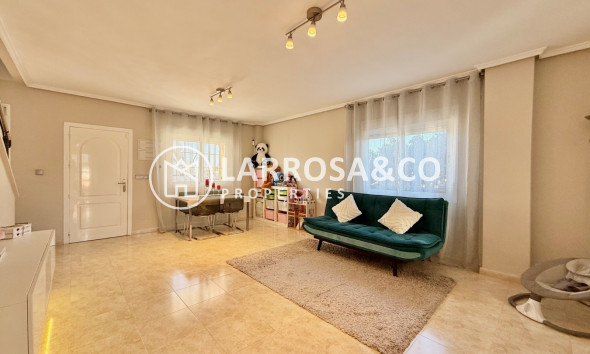 Вторичный рынок - Таунхаус - Сьюдад Кесада - Ciudad Quesada