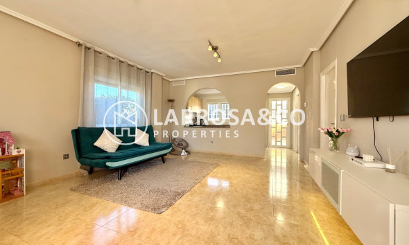 Вторичный рынок - Таунхаус - Сьюдад Кесада - Ciudad Quesada