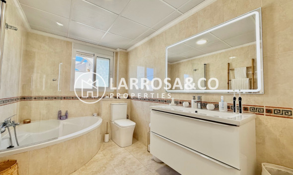 Вторичный рынок - Таунхаус - Сьюдад Кесада - Ciudad Quesada