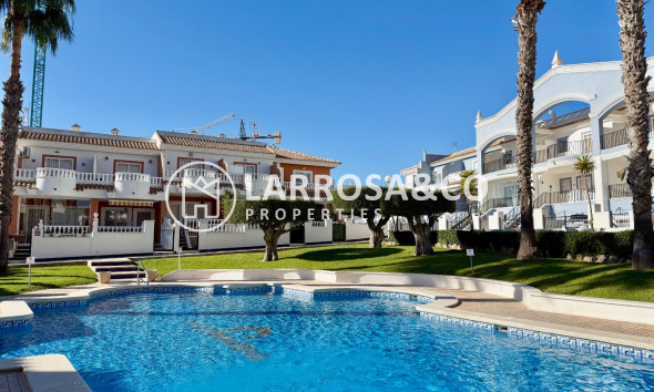 Вторичный рынок - Таунхаус - Сьюдад Кесада - Ciudad Quesada