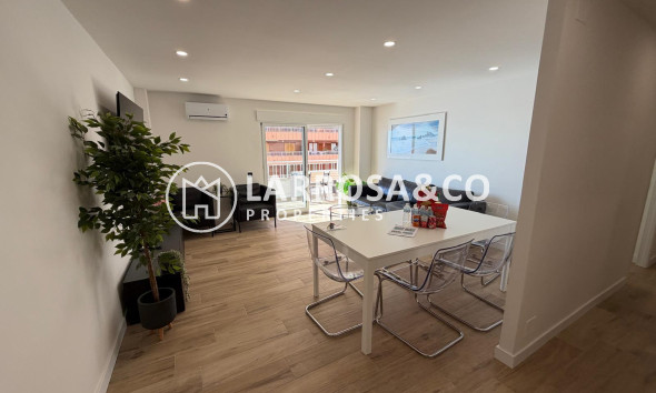 Reventa - Apartamento - Torrevieja - Playa del Acequión