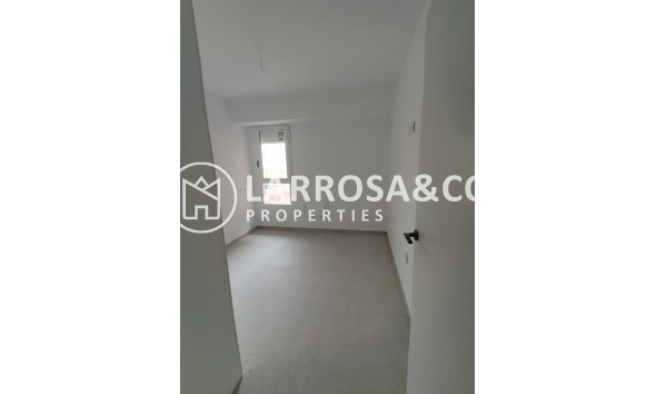 Resale - Apartment - Torrevieja - La Mata