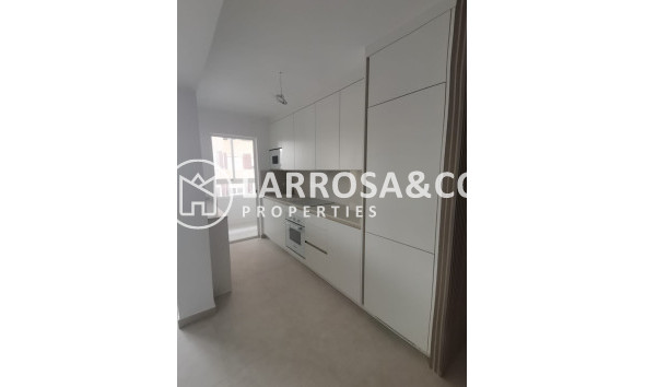 Resale - Apartment - Torrevieja - La Mata
