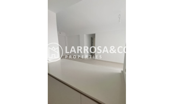 Resale - Apartment - Torrevieja - La Mata