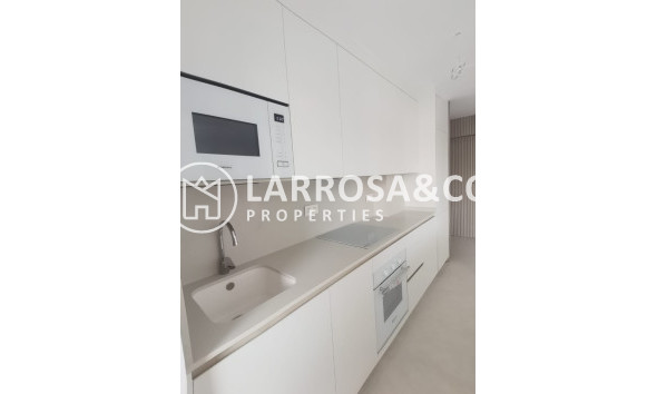 Resale - Apartment - Torrevieja - La Mata