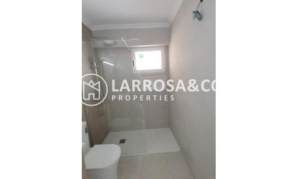 Resale - Apartment - Torrevieja - La Mata