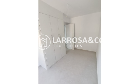 Resale - Apartment - Torrevieja - La Mata