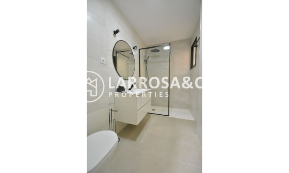 Resale - Apartment - Guardamar del Segura - MERCADONA