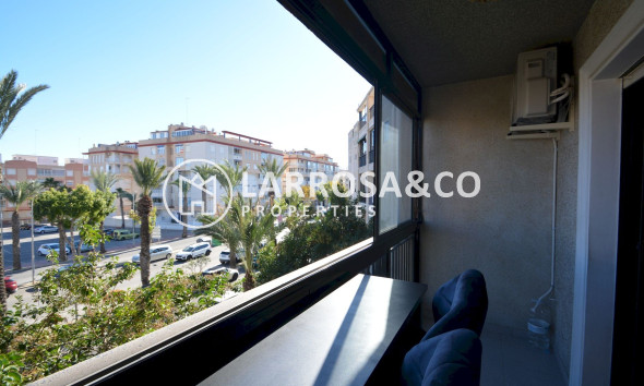 Resale - Apartment - Guardamar del Segura - MERCADONA