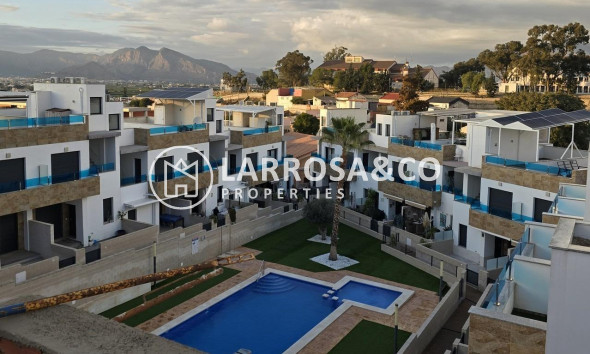 New build - Semi-detached house - Bigastro - pueblo