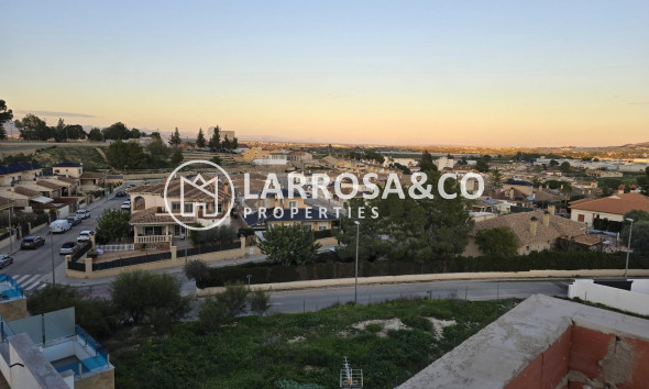 New build - Semi-detached house - Bigastro - pueblo