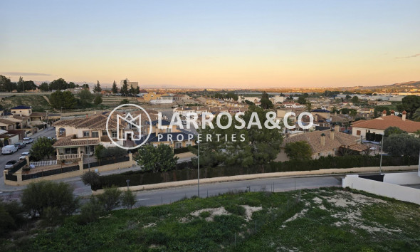 New build - Semi-detached house - Bigastro - pueblo