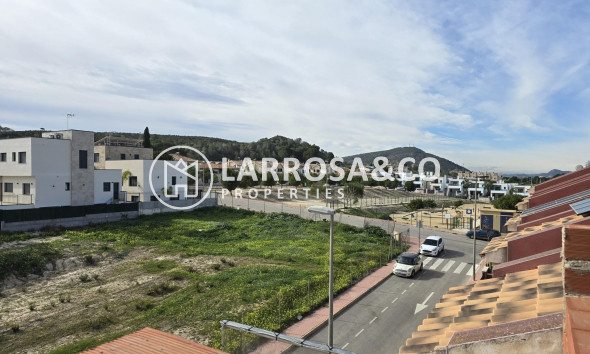 New build - Semi-detached house - Bigastro - pueblo