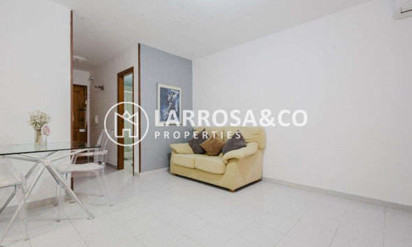 Resale - Apartment - Torrevieja - Playa del Acequión