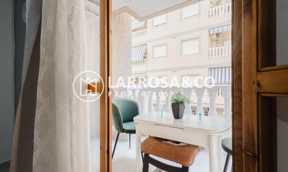 Resale - Apartment - Torrevieja - Playa del Acequión