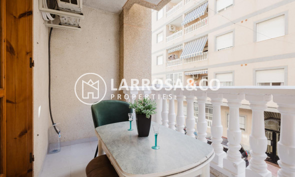 Resale - Apartment - Torrevieja - Playa del Acequión
