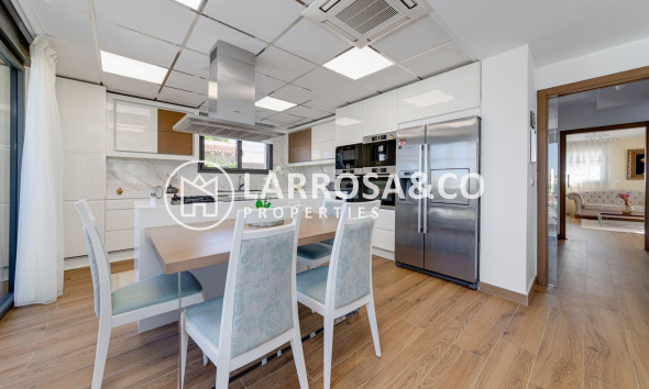 Resale - Detached House/Villa - Torrevieja - Los Balcones