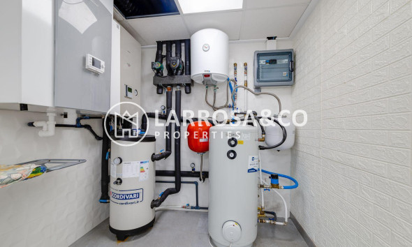 Resale - Detached House/Villa - Torrevieja - Los Balcones