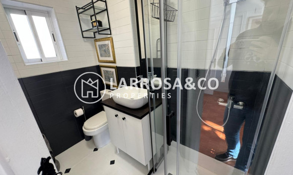 Resale - Bungalow - Torrevieja - Punta Prima