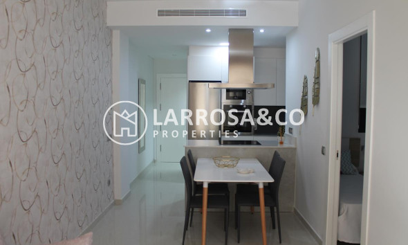 new-build-apartment-torrevieja-dining-room-on2083