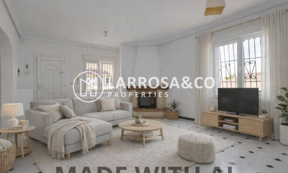 Resale - Detached House/Villa - Torrevieja - La Siesta - El Salado - Torreta