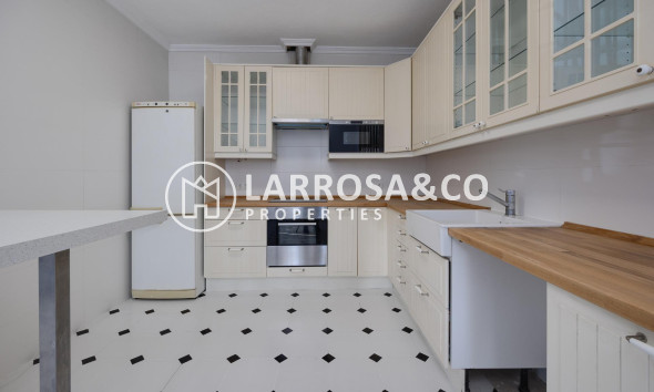 Resale - Detached House/Villa - Torrevieja - La Siesta - El Salado - Torreta