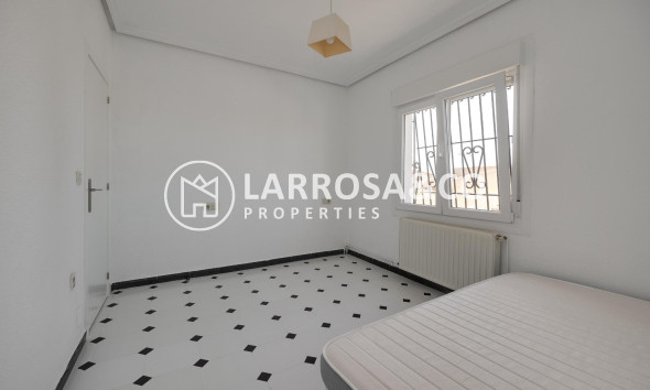 Resale - Detached House/Villa - Torrevieja - La Siesta - El Salado - Torreta