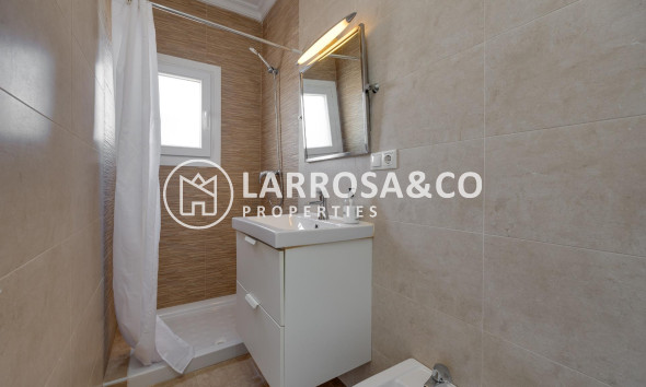 Resale - Detached House/Villa - Torrevieja - La Siesta - El Salado - Torreta