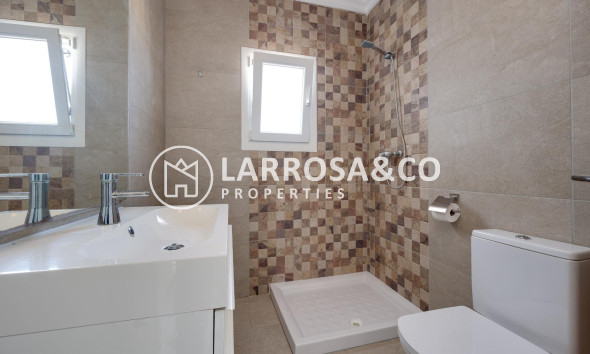 Resale - Detached House/Villa - Torrevieja - La Siesta - El Salado - Torreta