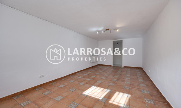 Resale - Detached House/Villa - Torrevieja - La Siesta - El Salado - Torreta