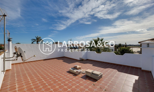 Resale - Detached House/Villa - Torrevieja - La Siesta - El Salado - Torreta