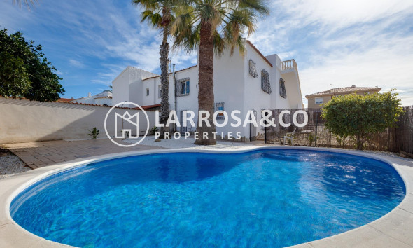 Resale - Detached House/Villa - Torrevieja - La Siesta - El Salado - Torreta