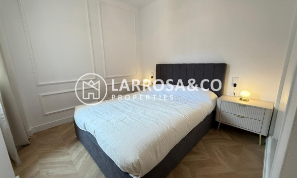 Reventa - Apartamento - Torrevieja - Parque de las Naciones