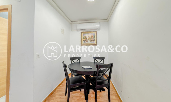 Resale - Apartment - Torrevieja - La Mata