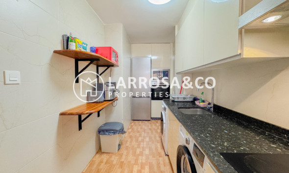 Resale - Apartment - Torrevieja - La Mata