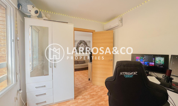 Resale - Apartment - Torrevieja - La Mata