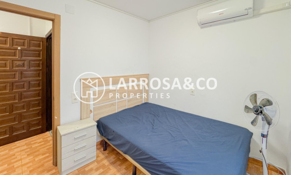 Resale - Apartment - Torrevieja - La Mata