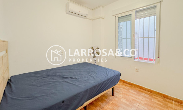 Resale - Apartment - Torrevieja - La Mata