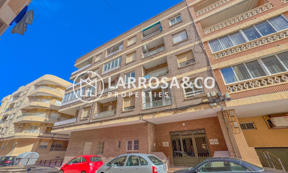 Resale - Apartment - Torrevieja - La Mata