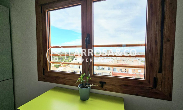 Вторичный рынок - Квартира - Торревьеха - Nueva Torrevieja