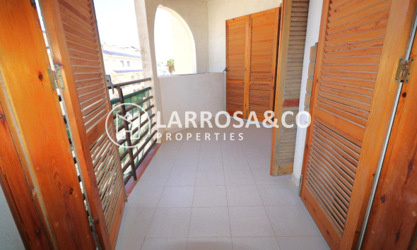 Resale - Apartment - Torrevieja - La veleta