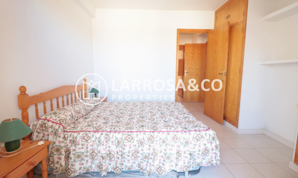 Resale - Apartment - Torrevieja - La veleta