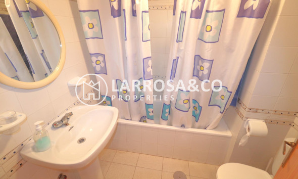 Resale - Apartment - Torrevieja - La veleta
