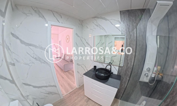 Reventa - Apartamento - Torrevieja - Playa del cura