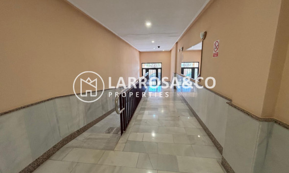 Reventa - Apartamento - Torrevieja - Playa del cura